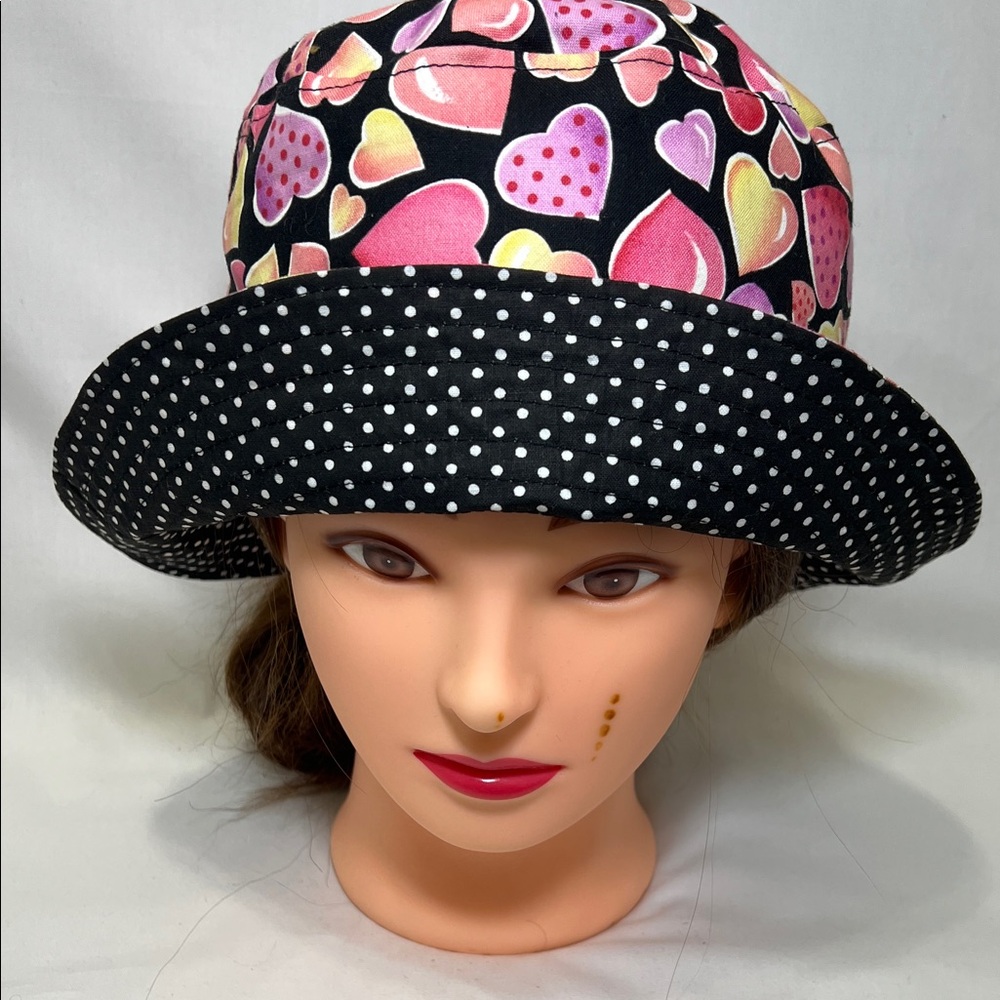 Handmade Reversible Heart Patterned Pink & Black Women's Hat
